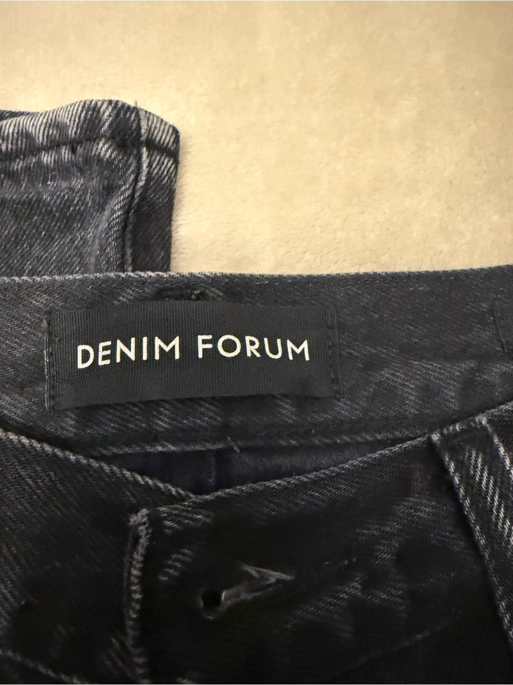 Aritzia Denim Forum Washed Black High-Rise Wide Leg Jeans - Picture 4 of 6